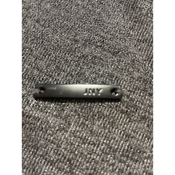 Jones New York Signature Cold Shoulder Metallic Grey Knit Top Size S NWT - Picture 6 of 15